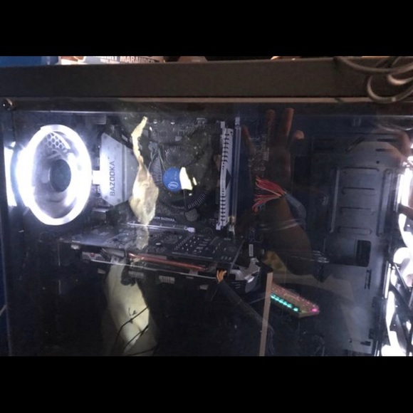 Gaming setup - Picture 4 of 8